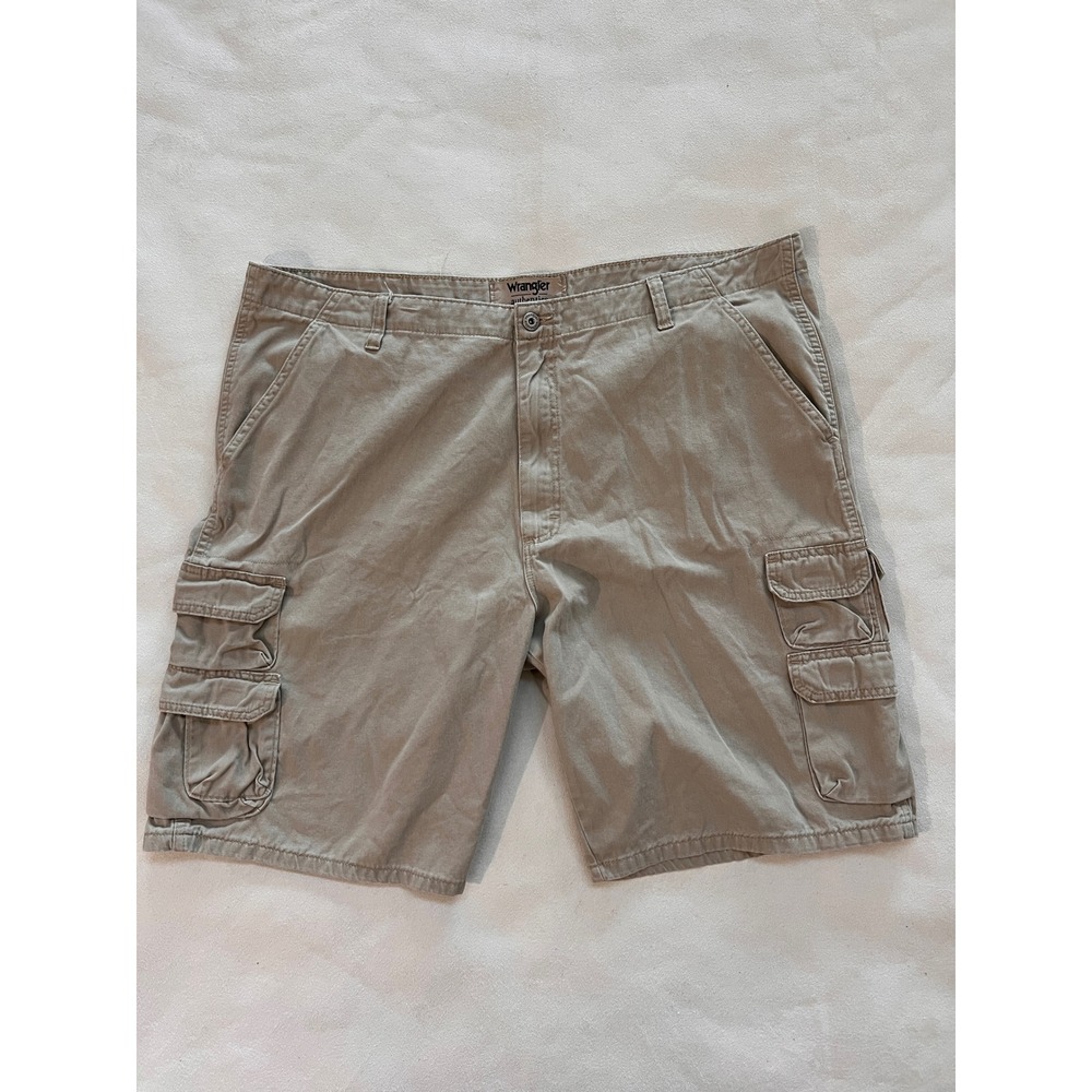 Wrangler Authentics Men's Beige Cargo Shorts Size 42 Cotton Utility Pockets